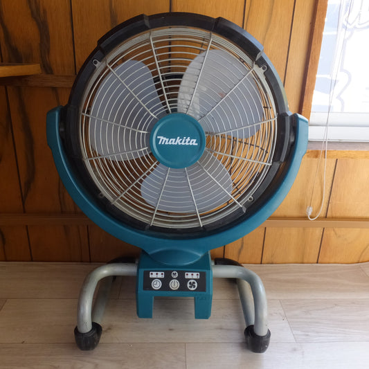 [送料無料] ★マキタ makita 充電式産業扇 CF300D 14.4V/18V　本体のみ★