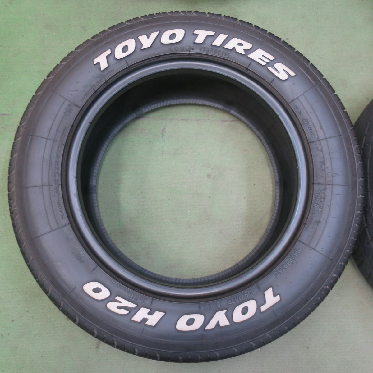 4本価格◎215/65R16 トーヨー H20 ホワイトレター 16インチ タイヤ ハイエース キャラバン 等◎6083109イノタ