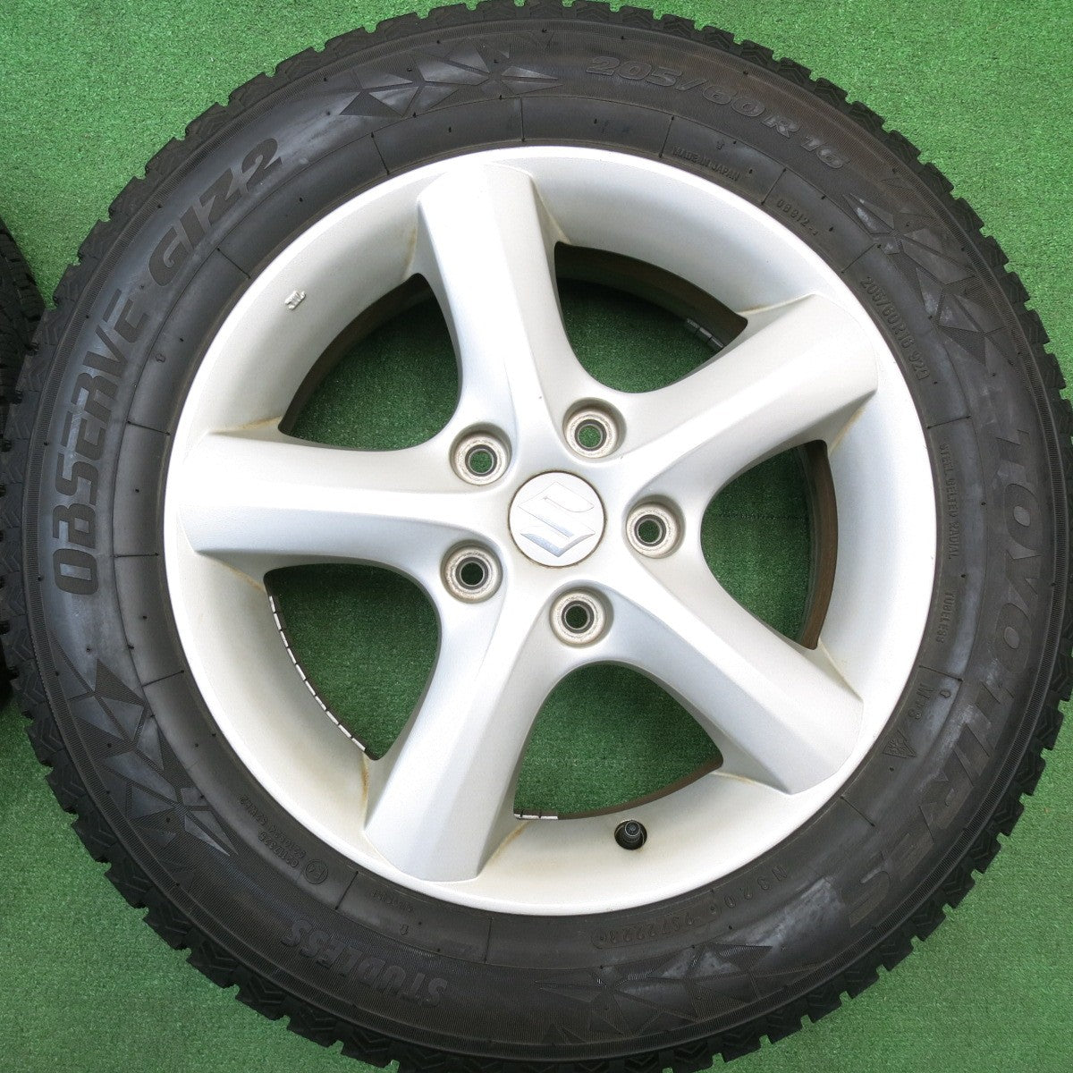 バリ溝！23年！9.5分★スズキ SX4 純正 205/60R16 スタッドレス トーヨー オブザーブ GIZ2 16インチ PCD114.3/5H★5112909HAス