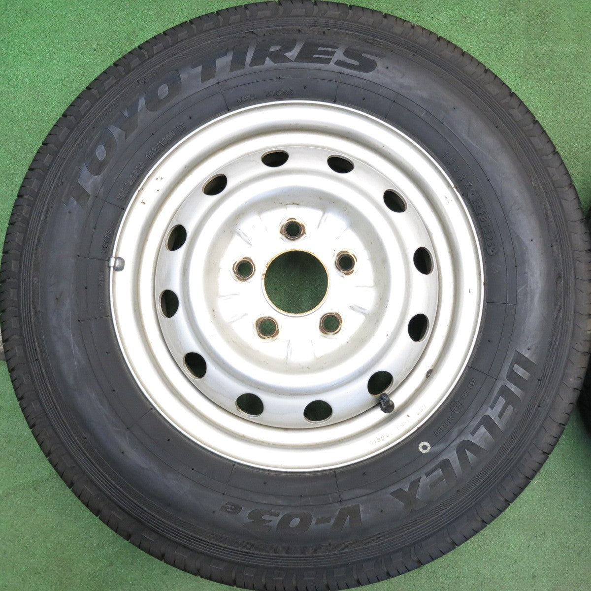 バリ溝！25年！9.5分◎185/80R14 102/100N トーヨー デルベックス V-03e スチール ホイール 14インチ DELVEX PCD114.3/5H◎6073004HAノ