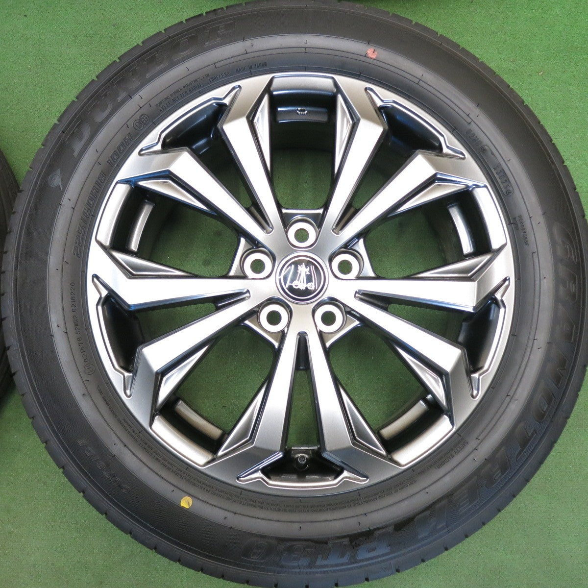 新車外し！25年◎トヨタ RAV4 Gグレード 純正 225/60R18 ダンロップ グラントレック PT30 光岡自動車 18インチ PCD114.3/5H◎6071201HAノ