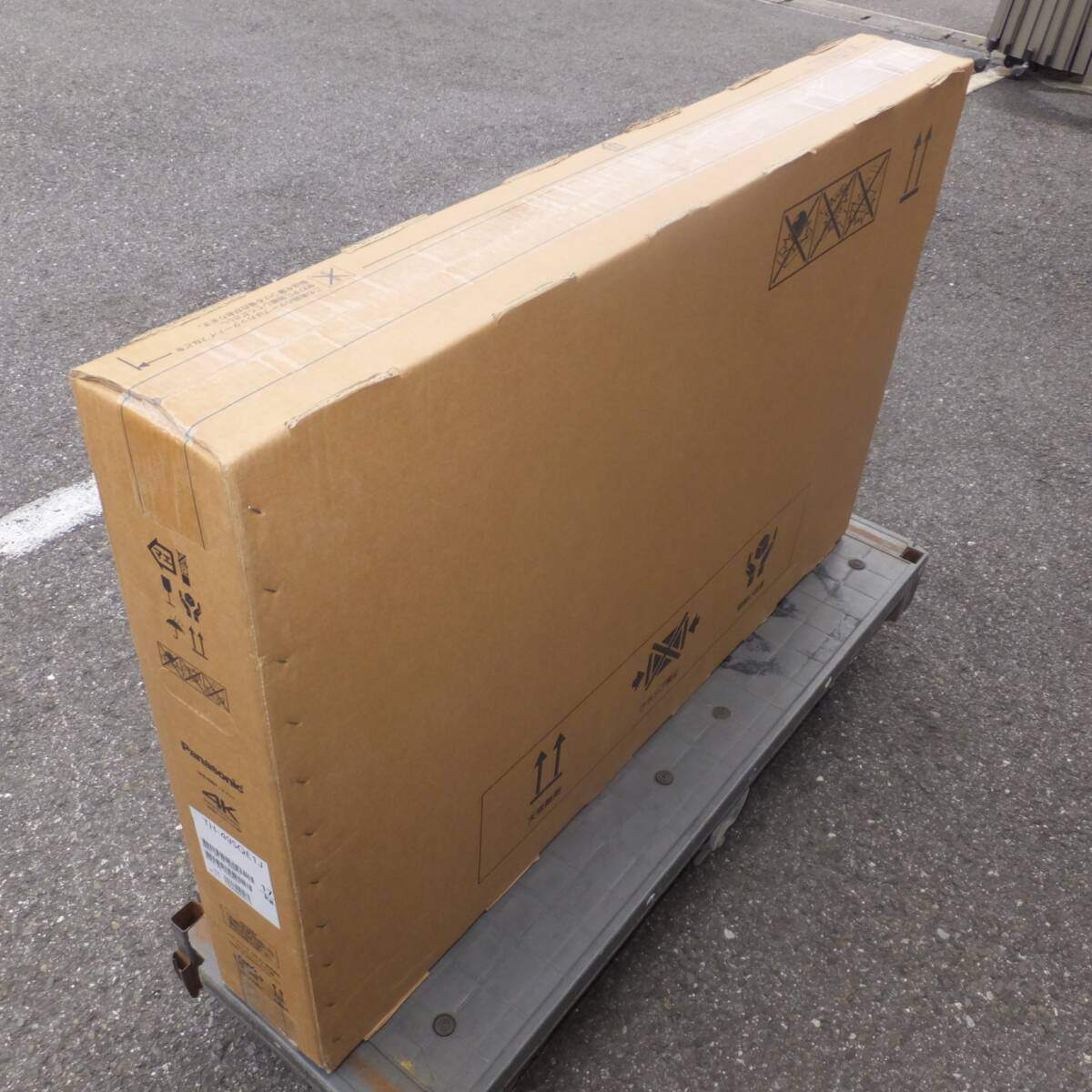 [送料無料] 未使用★パナソニック Panasonic UHD 液晶ディスプレイ TH-49SQE1J 49V型 4Kスタンダード 3840×2160画素 (2)★