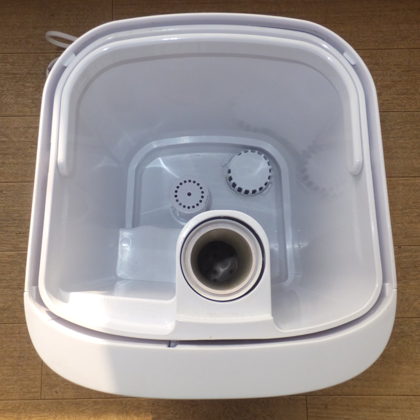 [送料無料] ★アイリスオーヤマ IRIS OHYAMA 2022年製 上給水ハイブリッド加湿器 UHK-500-W　AC100V 110W 50/60Hz(2)★
