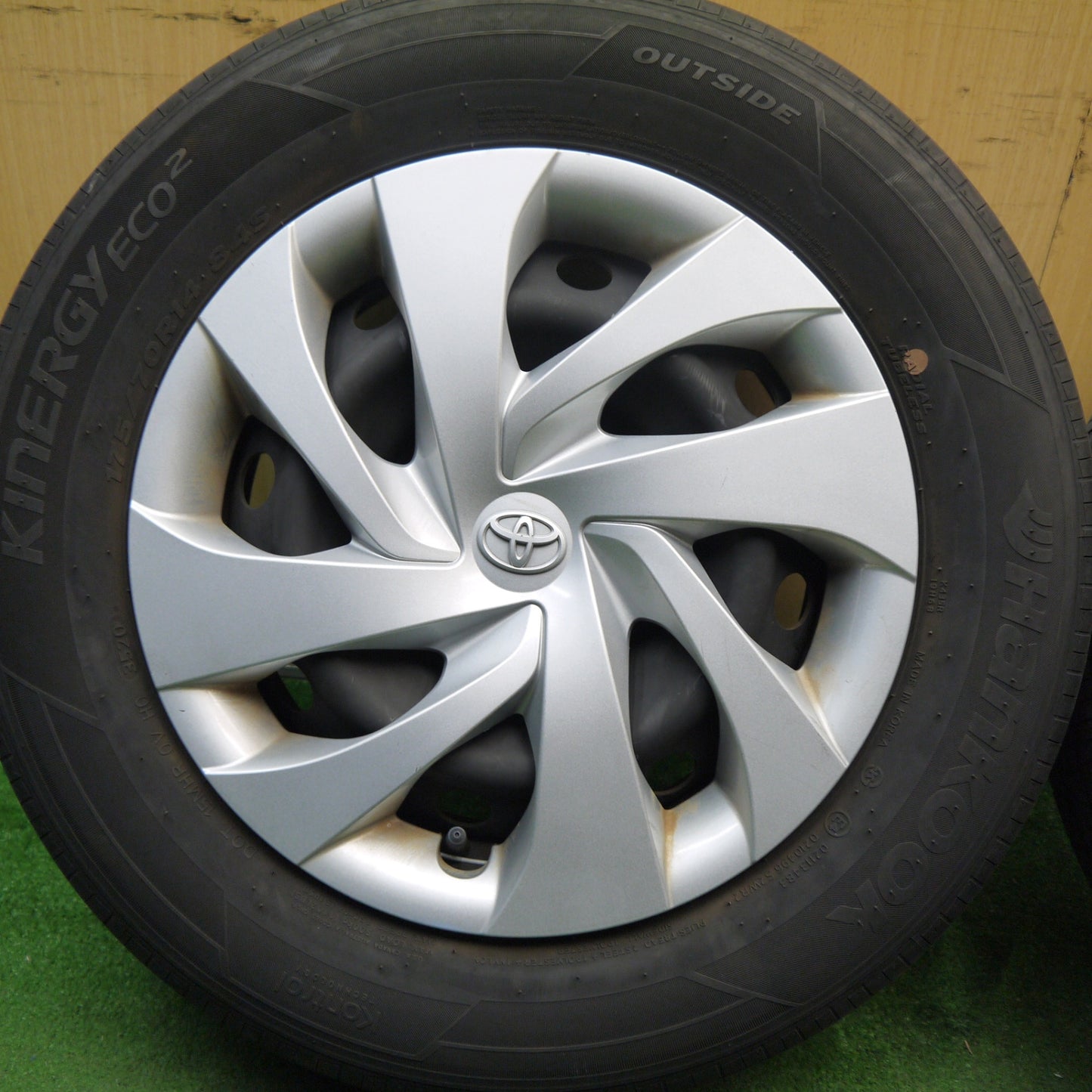 2本価格★トヨタ ヤリス 純正 スチール 175/70R14 ハンコック キナジー エコ2 14インチ PCD100/4H★5060906Hノ