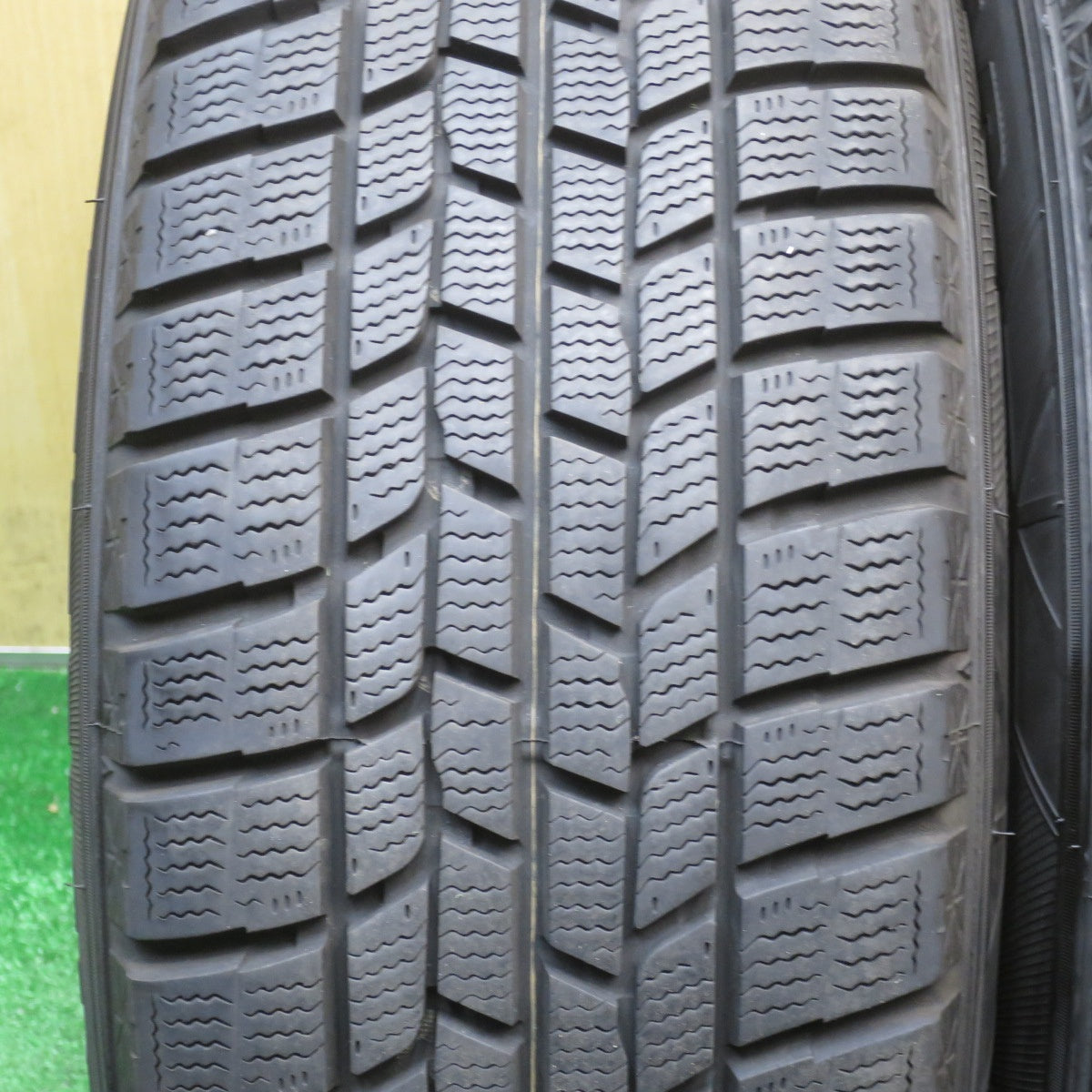 バリ溝！8.5分★トヨタ 50系 プリウス 純正 195/65R15 スタッドレス グッドイヤー アイスナビ6 15インチ PCD100/5H★6052502NJス