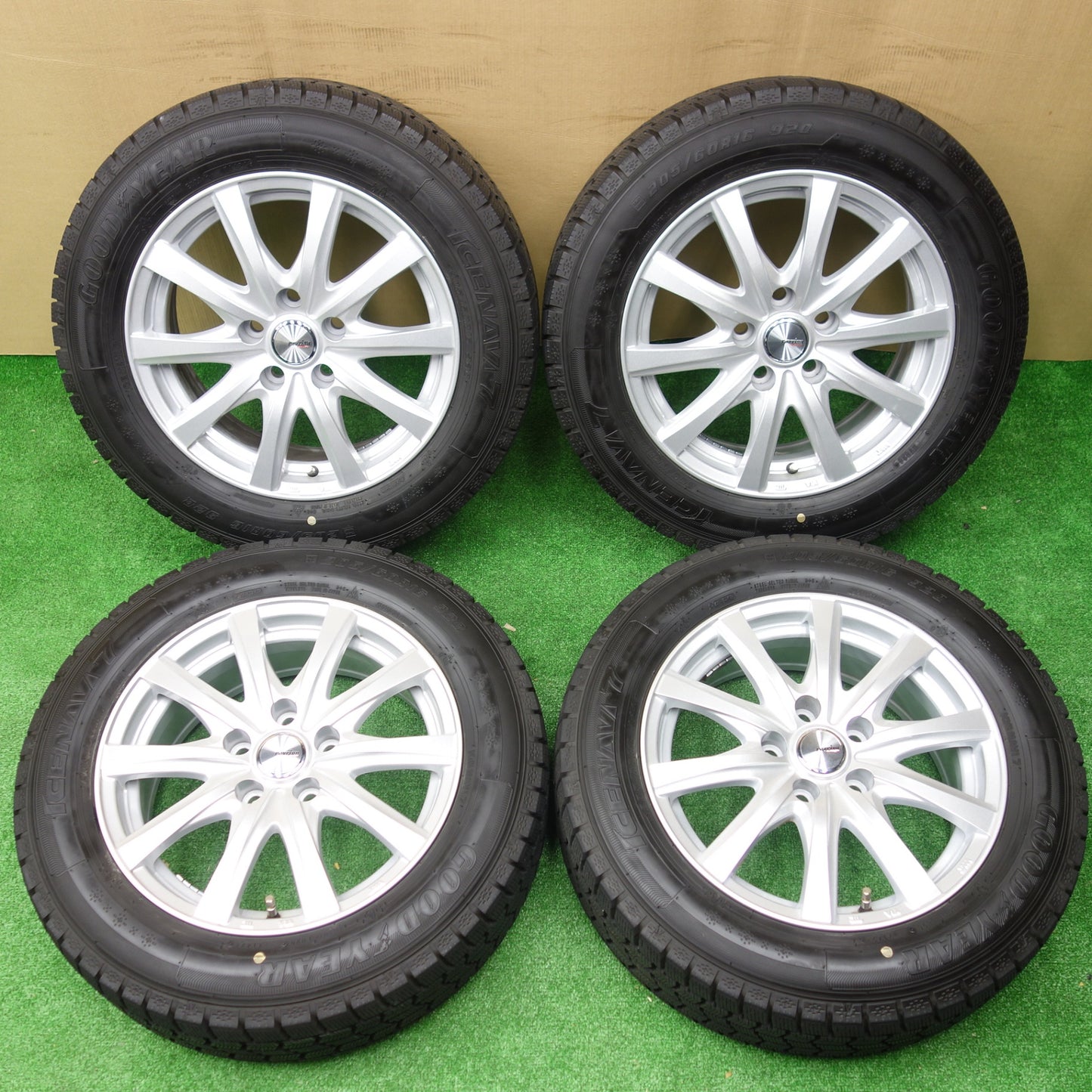 バリ溝！24年！キレイ！ほぼ10分★スタッドレス 205/60R16 グッドイヤー アイスナビ7 ravrion RS01 ラブリオン 16インチ PCD114.3/5H★5112901KTス