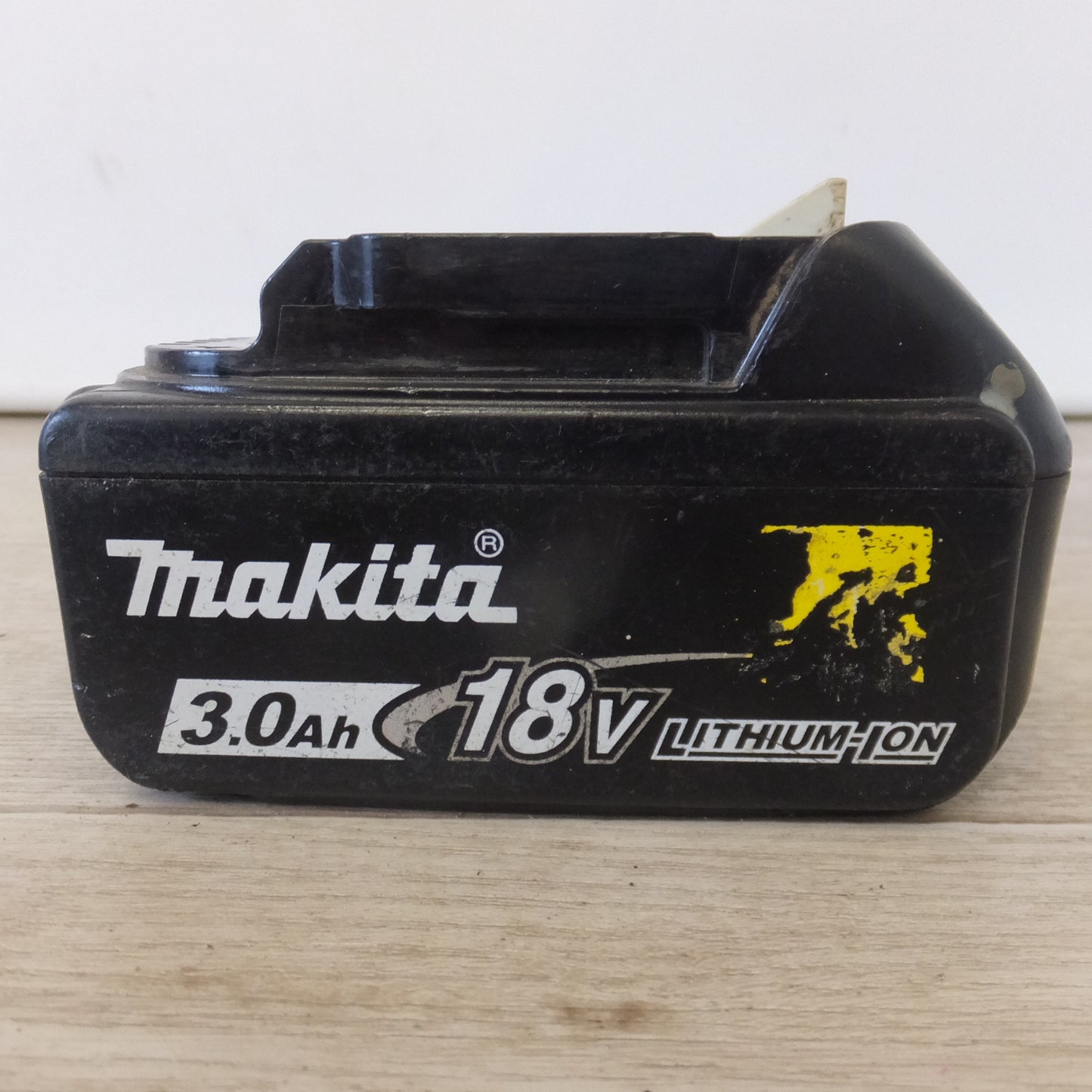 [送料無料] ★マキタ makita バッテリ BL1830B　DC18V 3.0Ah 54Wh Li-ion20★