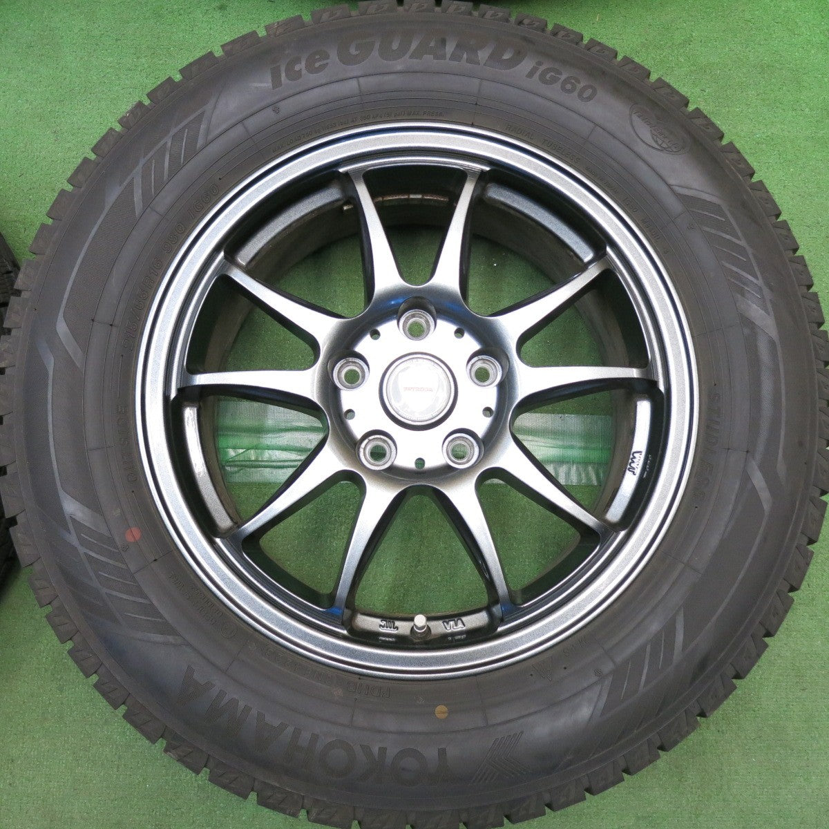 バリ溝！23年！キレイ！9.5分以上◎スタッドレス 215/65R16 ヨコハマ アイスガード iG60 ESTROSA EST-5T エステローザ 16インチ PCD114.3/5H◎6092404HAス