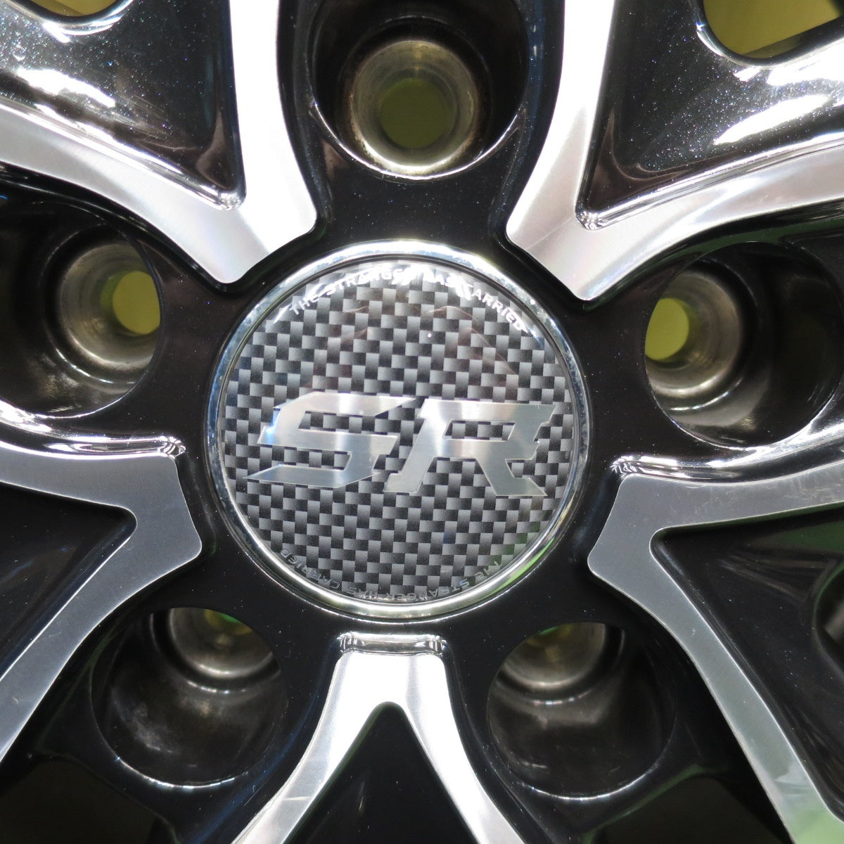 [送料無料] バリ溝！22年！キレイ！9.5分以上★スタッドレス 205/65R16 ヨコハマ アイスガード iG60 STRANGER ストレンジャー 16インチ PCD114.3/5H★5031011Hス