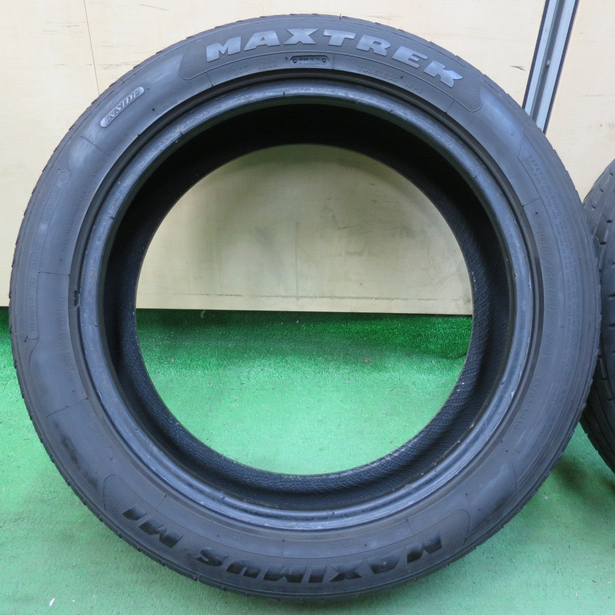 [送料無料] 4本価格！22年★205/50R17 マックストレック MAXIMUS M1 タイヤ 17インチ セレナ アクセラ インプレッサ 等★5011504イノタ