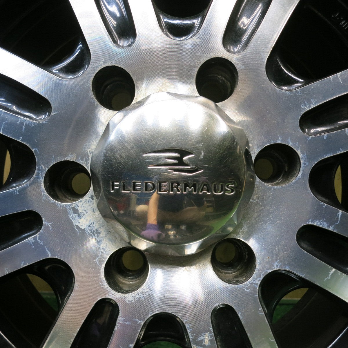 バリ溝！23年！9.5分◎FLEDERMAUS CUERVO8 215/65R16 トーヨー H20 H30 ホワイトレター フレーダーマウス クエルボ8 16インチ PCD139.7/6H◎6072503HAノ