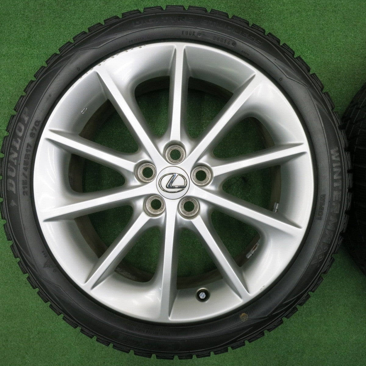 [送料無料] バリ溝！8.5分★レクサス CT バージョンL 純正 215/45R17 スタッドレス ダンロップ ウインターマックス WM01 17インチ PCD100/5H★4111803NJス
