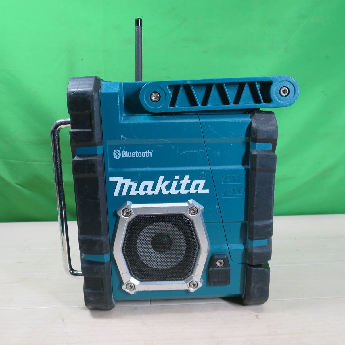 [送料無料] ☆マキタ 充電式 ラジオ MR108 コードレス 現場 キャンプ 工事 Bluetooth 対応 Makita☆