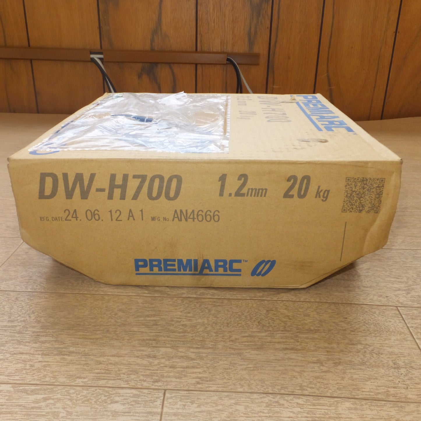 [送料無料] 未使用★神戸製鋼所 コベルコ KOBELCO PREMIARC 硬化肉盛溶接用フラックス入りワイヤ DW-H700 1.2mm 20kg(6)★