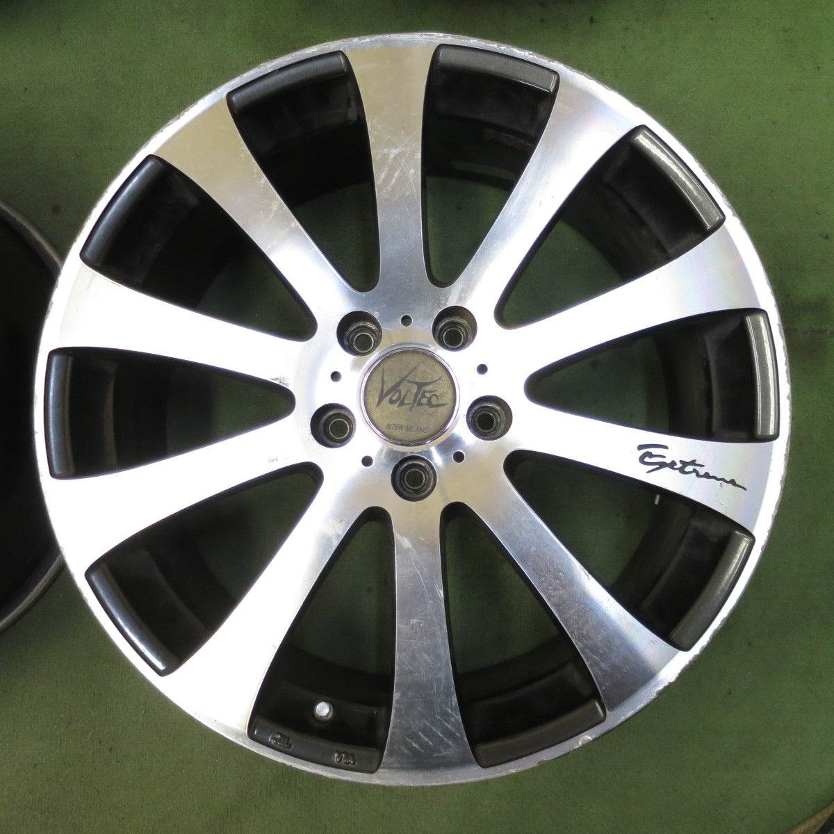 4本価格★VOLTEC Extreme INTER MILANO 19インチ ホイール ボルテック エクストリーム インターミラノ 19×7.5J PCD114.3/5H★6072902NGホ