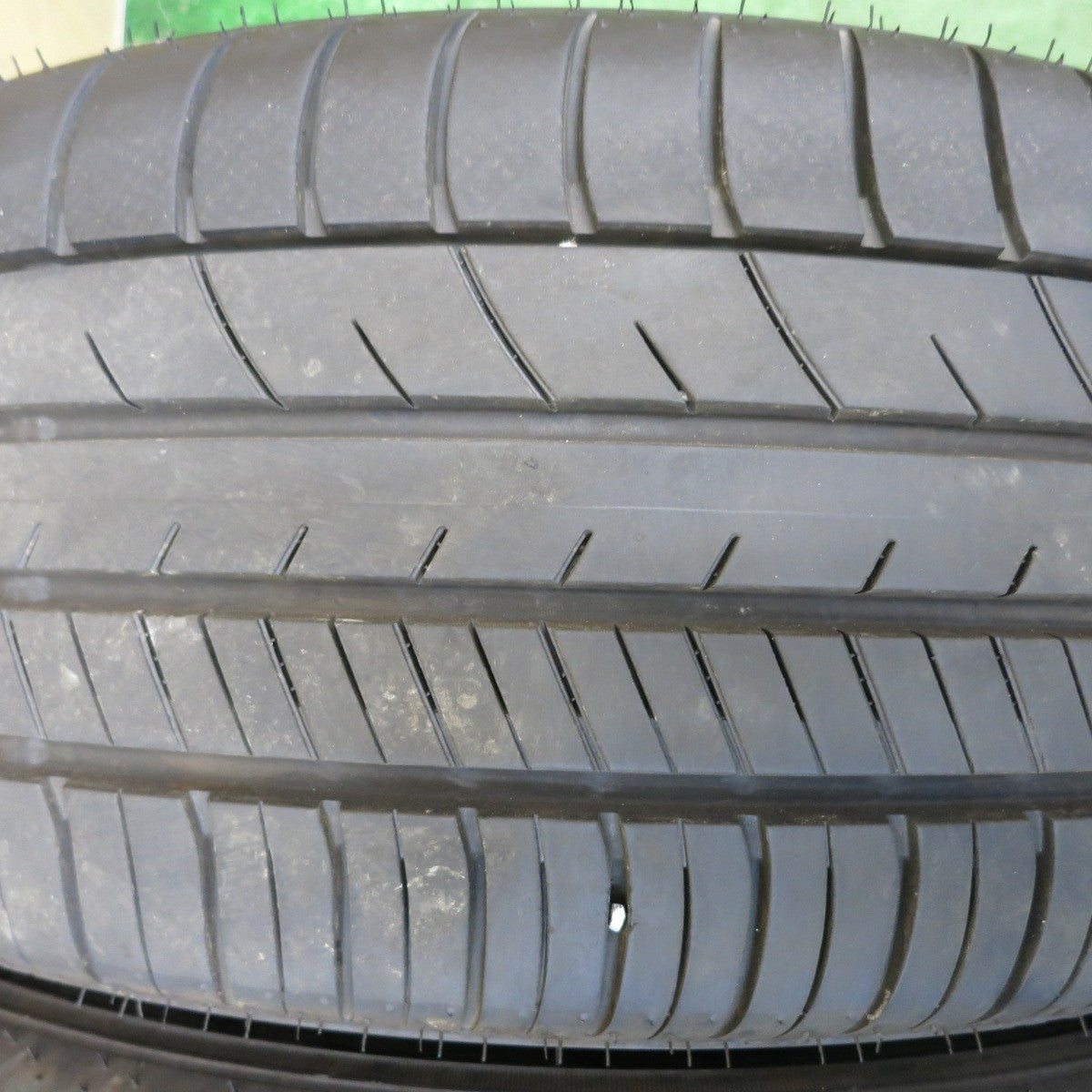 バリ溝！25年！9.5分◎215/45R18 グッドイヤー EfficientGrip RVF02 Precious HM-1 プレシャス 18インチ PCD114.3/5H◎6062408HAノ