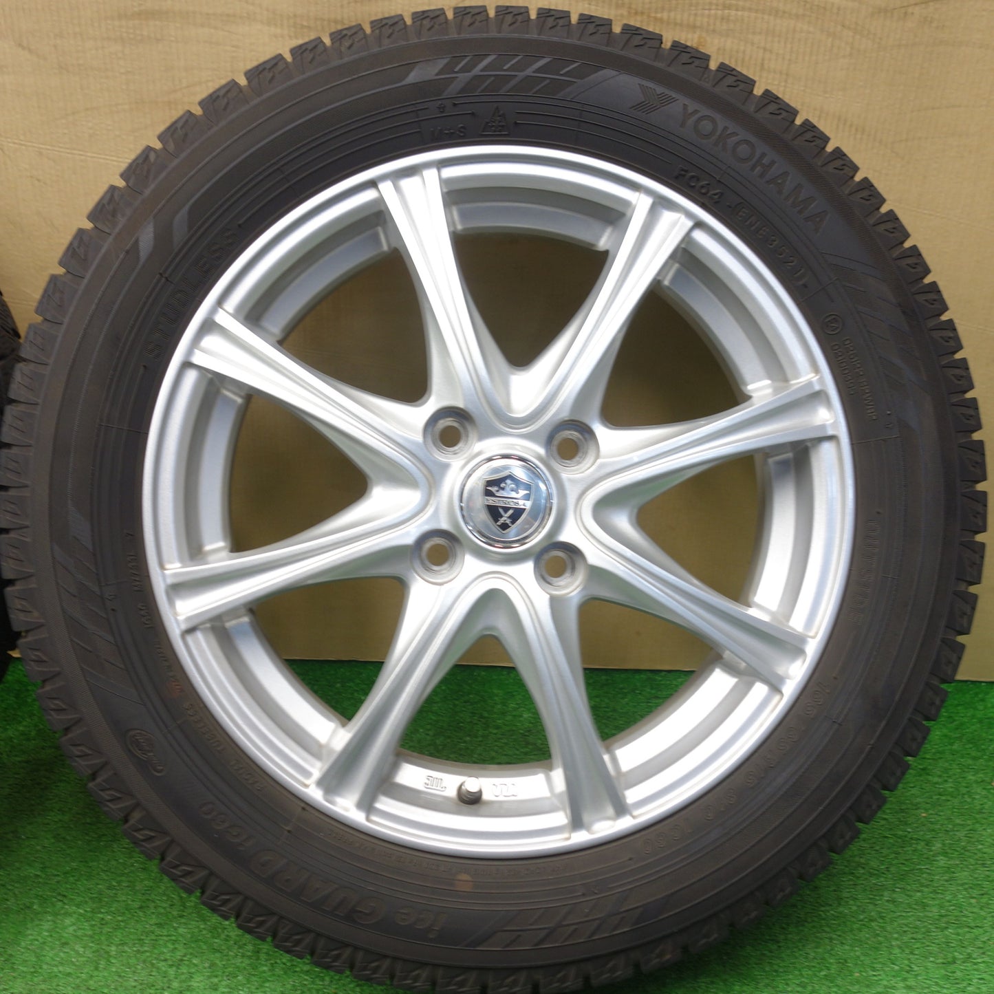 バリ溝！キレイ！9分★スタッドレス 165/65R15 ヨコハマ アイスガード iG60 ESTROSA エステローザ 15インチ タフト ソリオ 等 PCD100/4H★5121901KTス