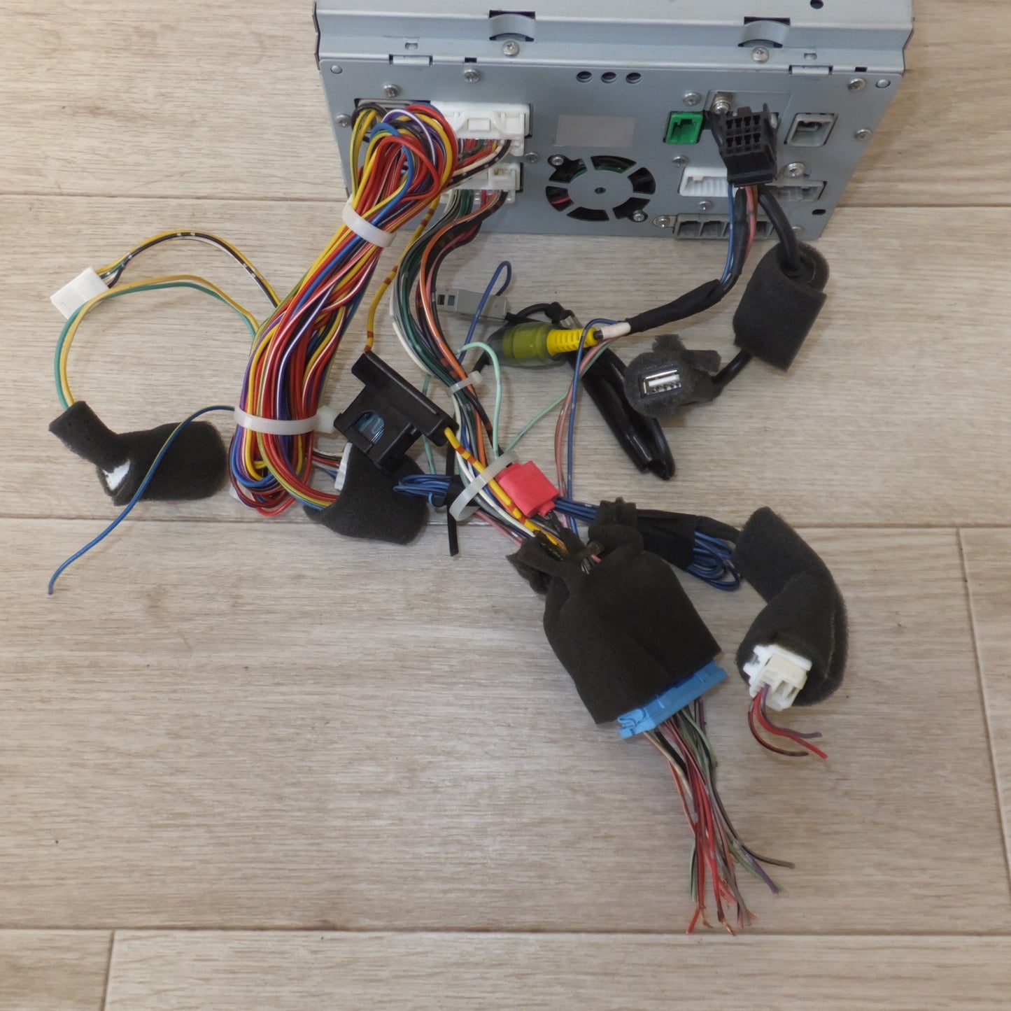 [送料無料] ★クラリオン製 日産 純正 オリジナルナビゲーションシステム MC312D-W[9]★