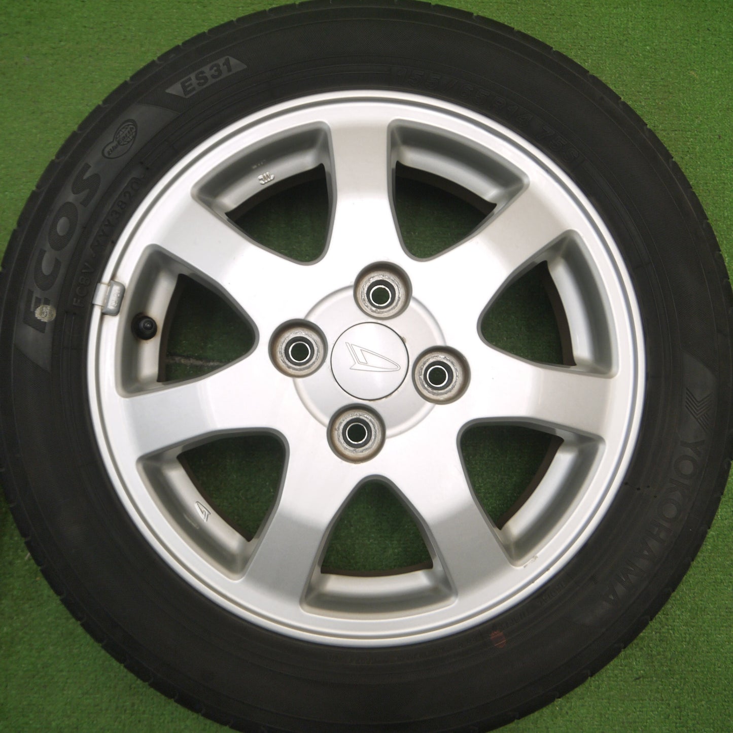 [送料無料] 4本価格★ダイハツ ムーヴ タント 等 純正 155/65R14 ヨコハマ エコス ES31 14インチ PCD100/4H★5010613Hノ