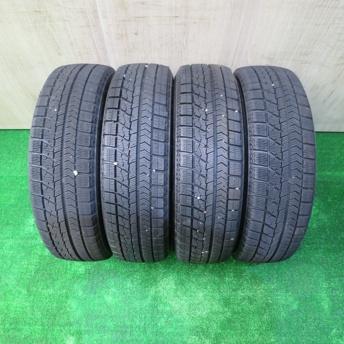 バリ溝！キレイ！9分★スタッドレス 155/65R14 ブリヂストン ブリザック VRX SCHNEIDER シュナイダー 14インチ PCD100/4H★5101102NJス