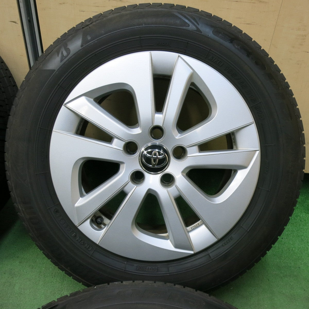 ホイールのみ可】トヨタ 20 プリウス 純正 15in 6J +45 PCD100