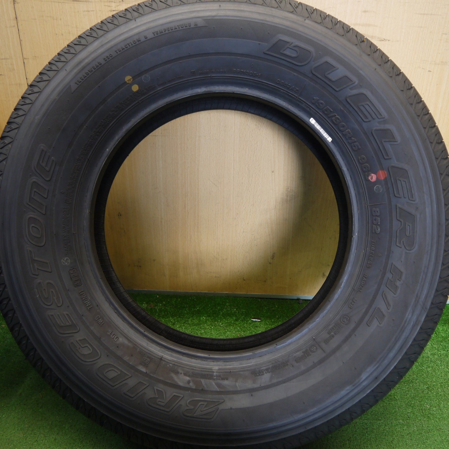 新車外し！25年★195/80R15 ブリヂストン デューラー H/L 852 DUELER タイヤ 15インチ ジムニーシエラ ジムニーノマド 等★6070704Hノタ
