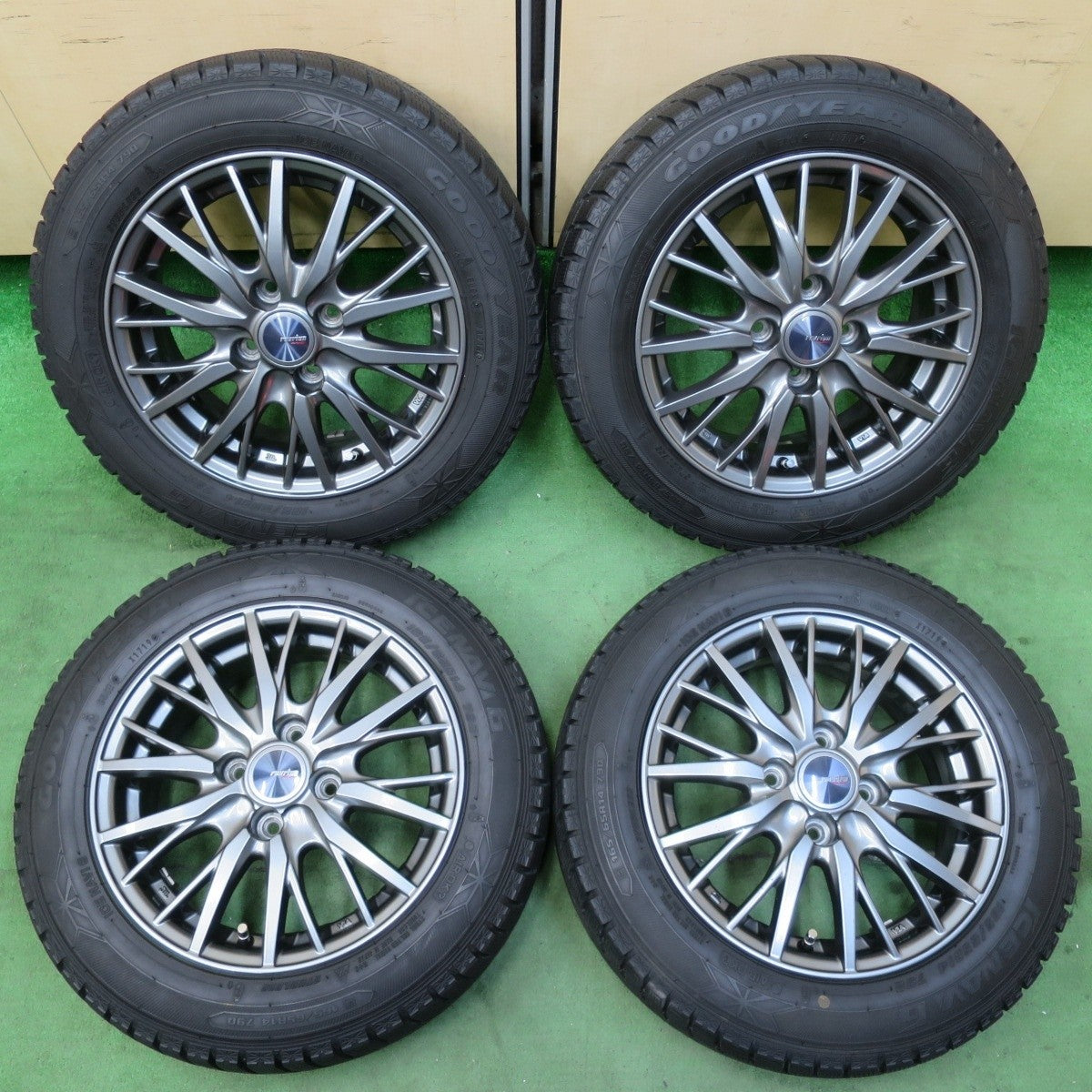 バリ溝！キレイ！9分★スタッドレス 165/65R14 グッドイヤー アイスナビ6 ravrion RM01 ラブリオン 14インチ PCD100/4H★5021415イス