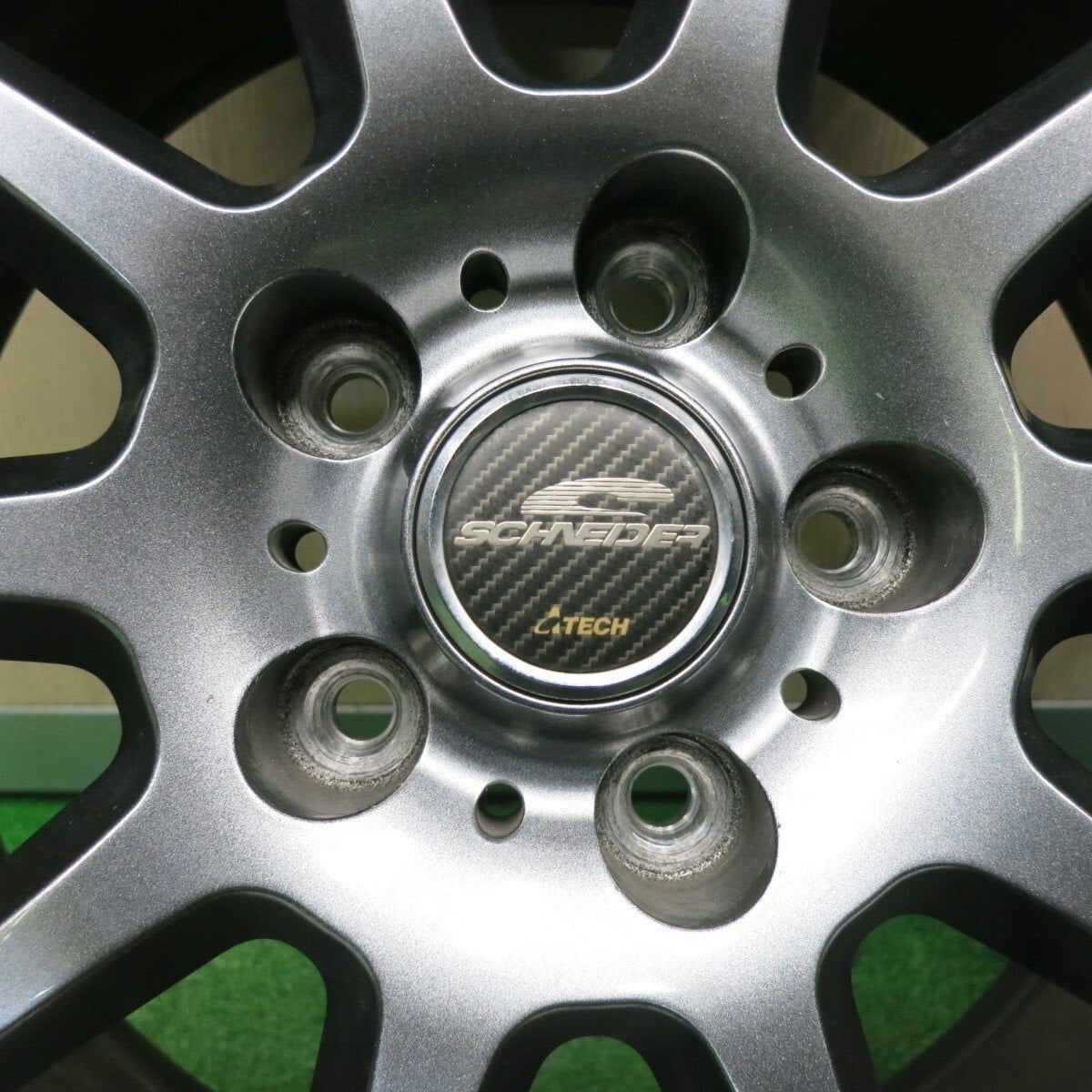バリ溝！20年！キレイ！9分★スタッドレス 205/55R17 トーヨー ウインター トランパス MK4α SCHNEIDER ATECH シュナイダー 17インチ PCD114.3/5H★4121607TNス