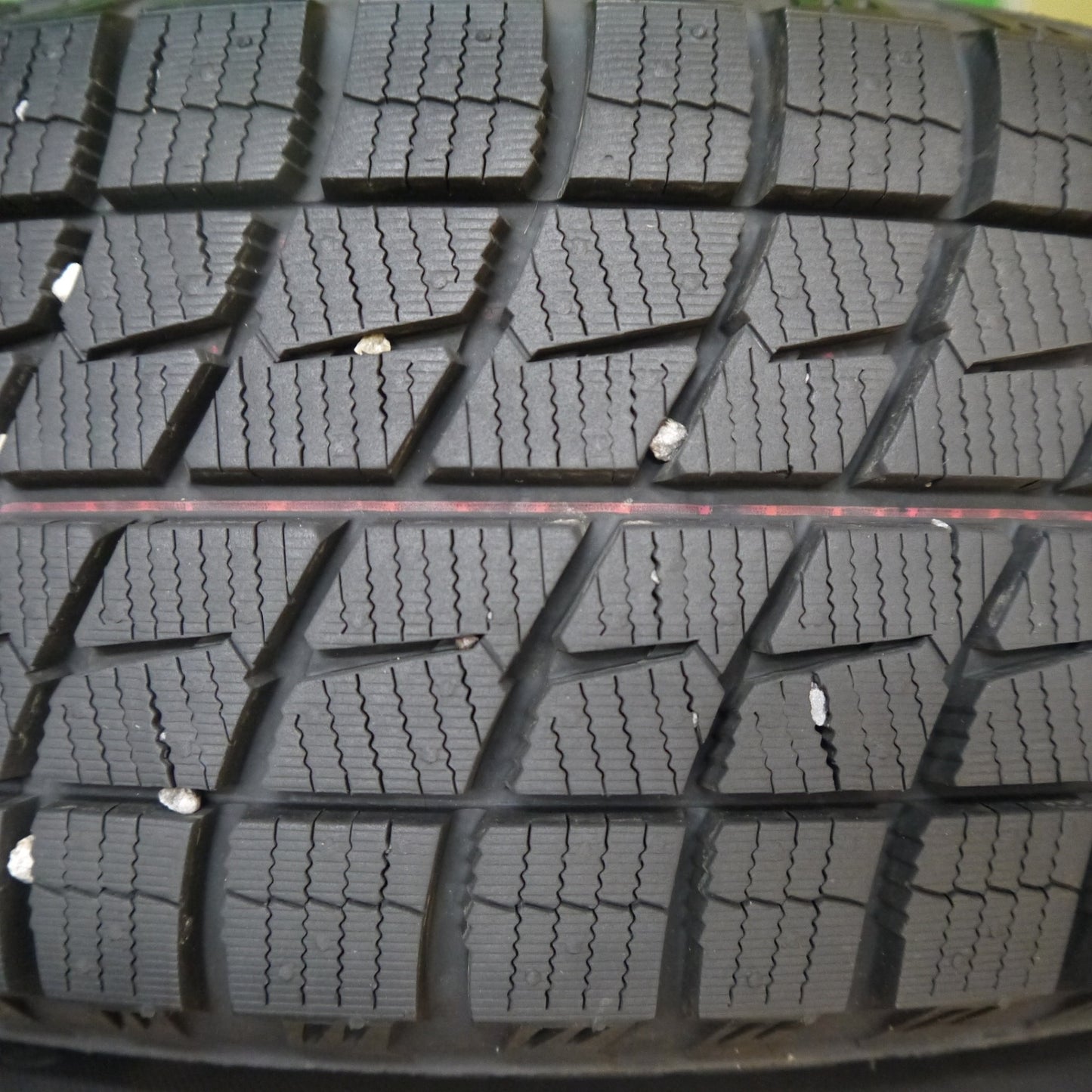 バリ溝！キレイ！ほぼ10分★スタッドレス 175/65R15 アイスエスポルテ LEBEN レーベン 15インチ PCD100/4H★5041106Hス