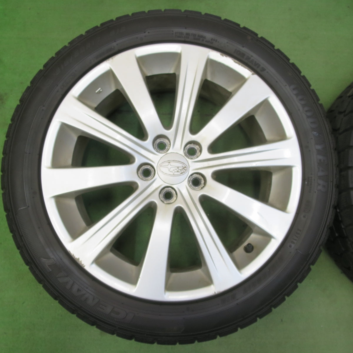 4本価格★スバル エクシーガ インプレッサ 等 純正 215/50R17 スタッドレス グッドイヤー アイスナビ7 17インチ PCD100/5H★5101607イス