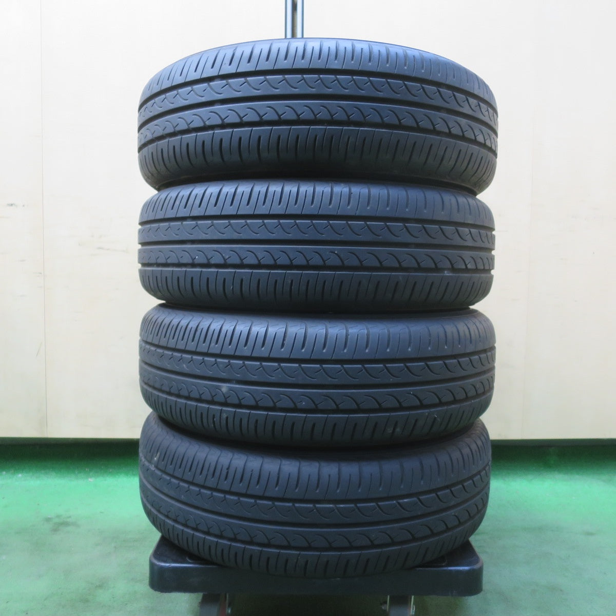 4本価格★ダイハツ アトレー 純正 165/70R13 ヨコハマ ブルーアース AE01 13インチ PCD100/4H★6022803イノ