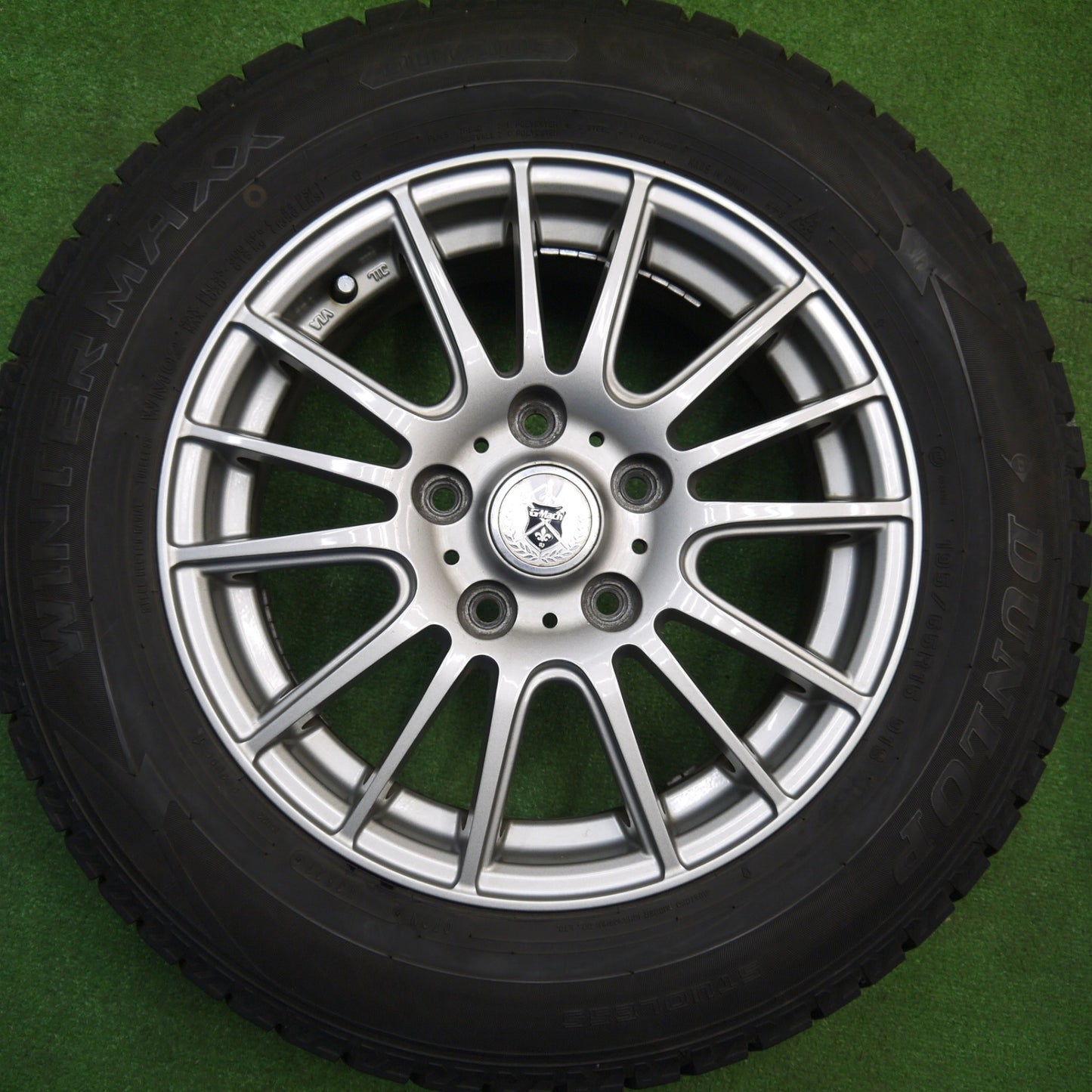 バリ溝！21年！キレイ！8.5分★スタッドレス 195/65R15 ダンロップ ウインターマックス WM02 GMach 15インチ PCD114.3/5H★5120305Hス