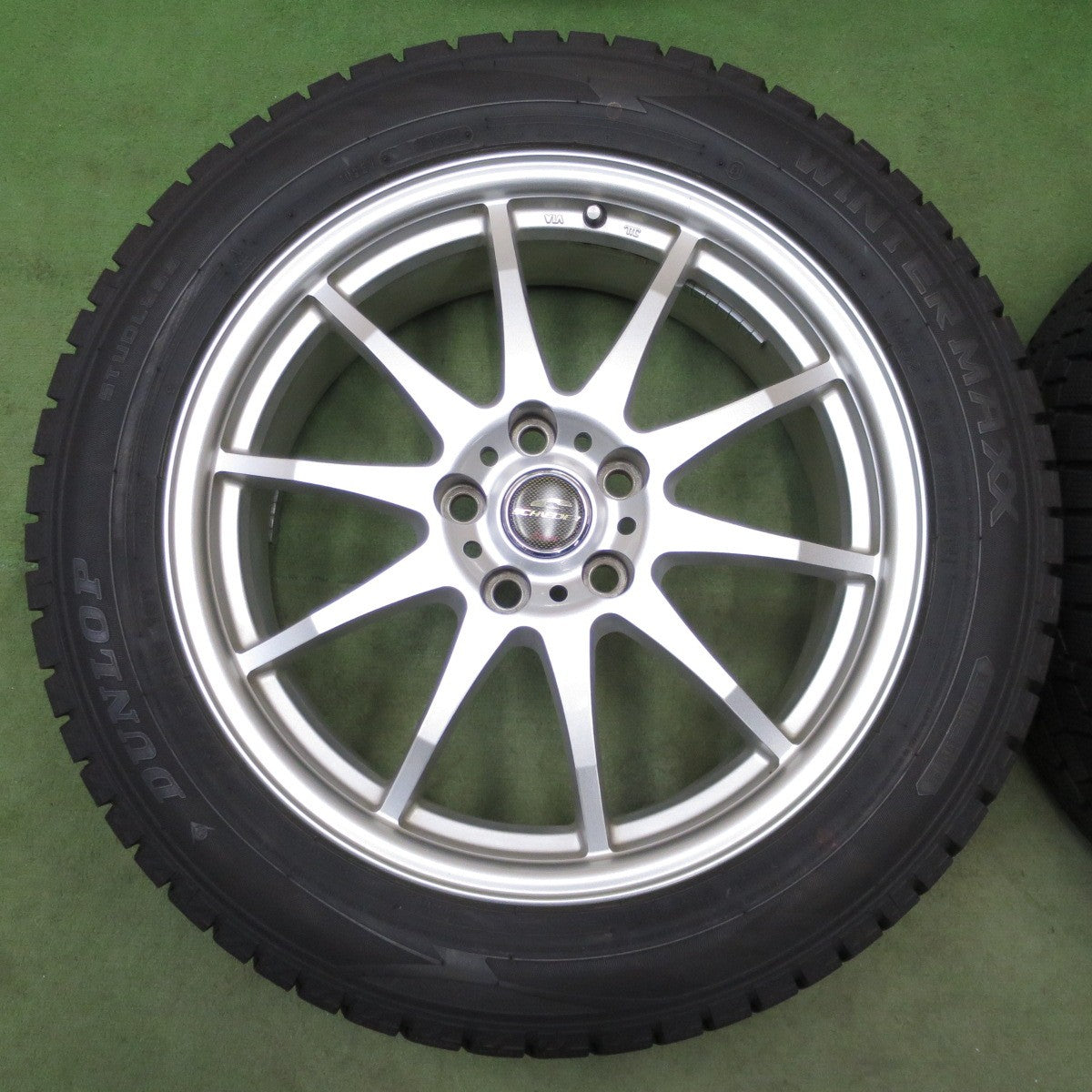 バリ溝！24年！キレイ！9.5分◎スタッドレス 235/50R18 ダンロップ ウインターマックス WM02 SCHNEIDER ATECH シュナイダー 18インチ PCD114.3/5H◎6102306NGス