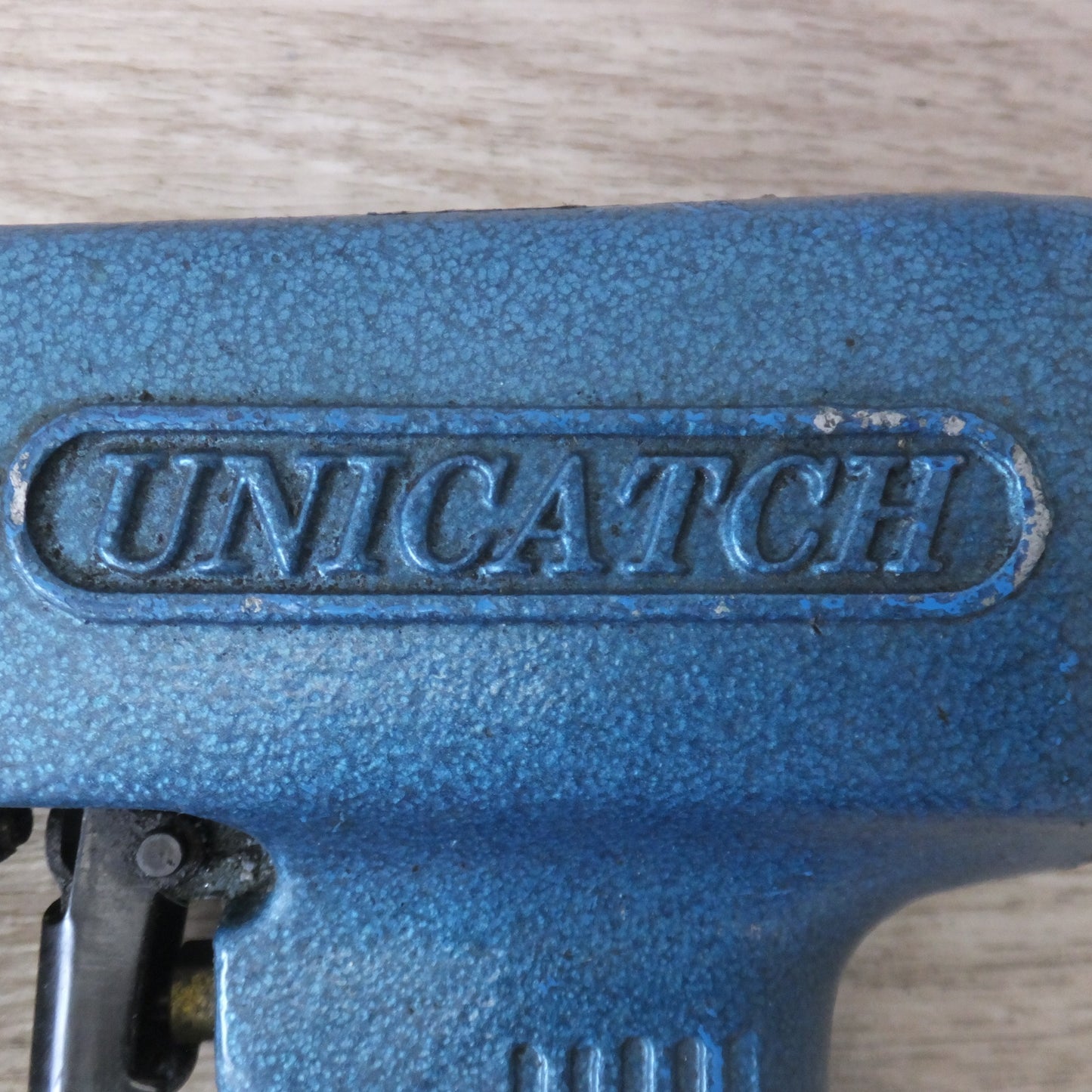 [送料無料] ★ユニキャッチ UNICATCH 釘打機 UB18200A1　4～7kgf/cm2　使用釘 10～50mm 線経 18ga(1.02×1.26mm)★