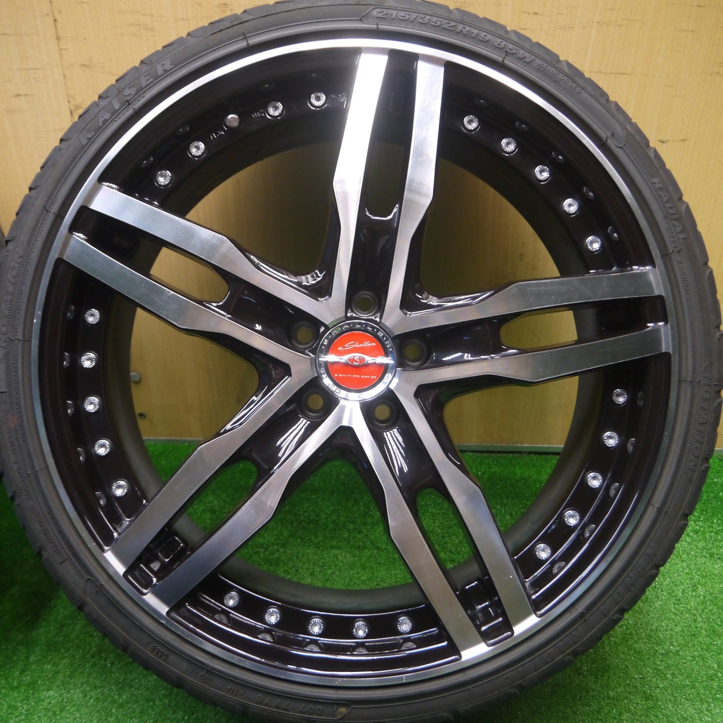 [送料無料] バリ溝！23年！8.5分★プリウス等 AME SHALLEN XF-55 215/35R19 ケンダ カイザー ジーテックス HP2000 vfm シャレン PCD100/5H★4091801Hノ