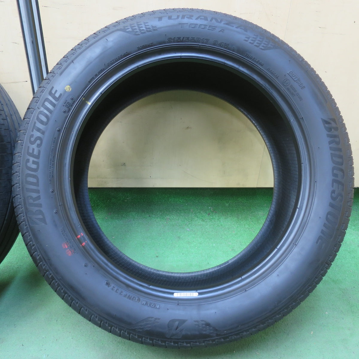 バリ溝！24年！9.5分★215/55R17 ブリヂストン トランザ T005A タイヤ 17インチ WR-V クラウン ヴェゼル オデッセイ 等★6041507イノタ