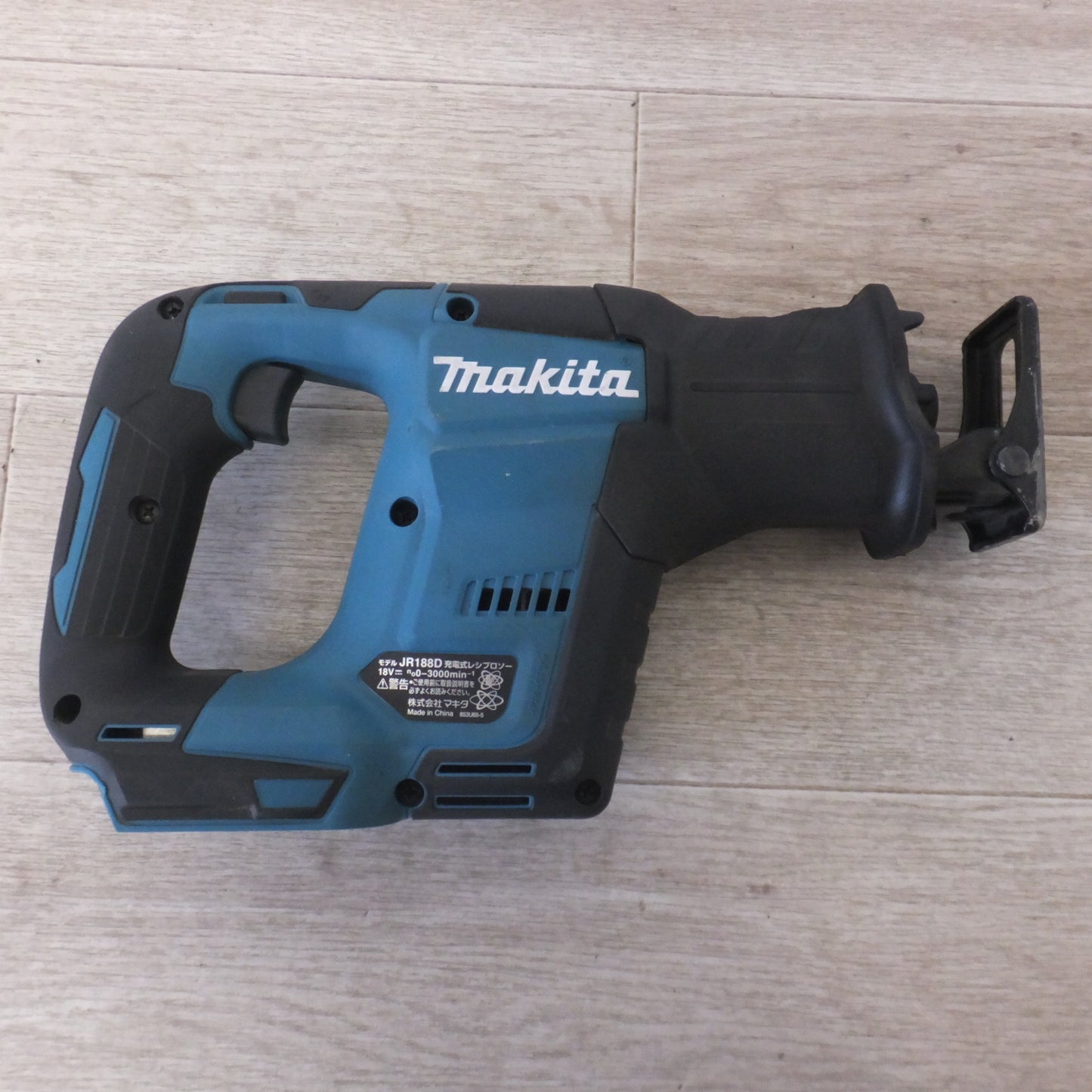 [送料無料] ★マキタ makita 充電式レシプロソー JR188D 18V 本体のみ★