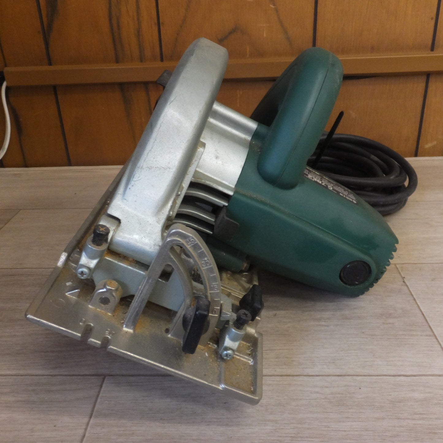 [送料無料] ★日立 HITACHI 190mm 造作丸のこ C7BE2　180-190mm　100V 50/60Hz 1050W 11A 4700rpm　木工用 超硬丸のこ★
