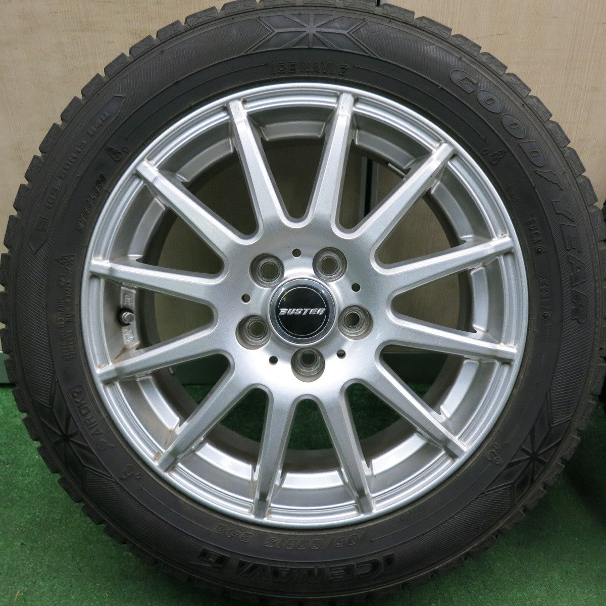 *送料無料* バリ溝！綺麗！9分★スタッドレス 185/60R15 グッドイヤー アイスナビ6 BUSTER バスター 15インチ PCD100/5H★4052306HAス