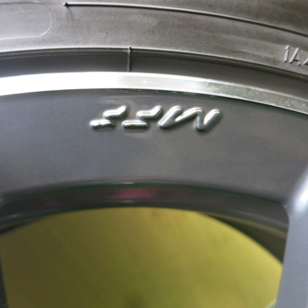 バリ溝！24年！キレイ！9.5分★ベンツ 等 MAK ARGENTO FF 235/55R19 スタッドレス ダンロップ ウインターマックス SJ8 アルジェント 19インチ PCD112/5H★5110907HAス