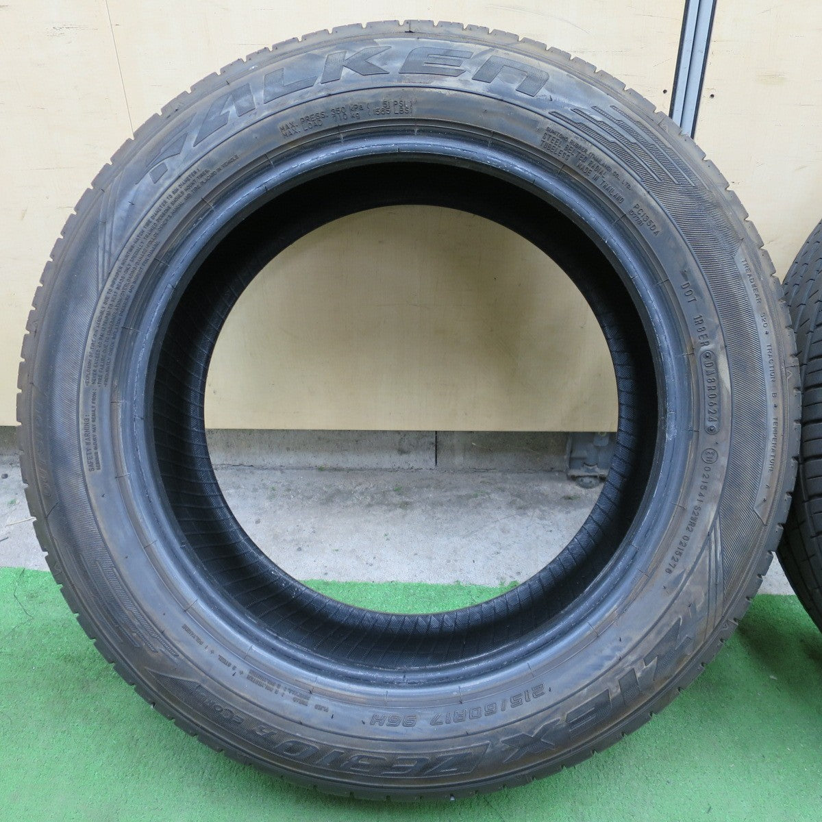バリ溝！24年！9.5分★215/60R17 ファルケン ZIEX ZE310R ECORUN タイヤ 17インチ C-HR エスティマ カローラクロス アルファード 等★6051902NGノタ