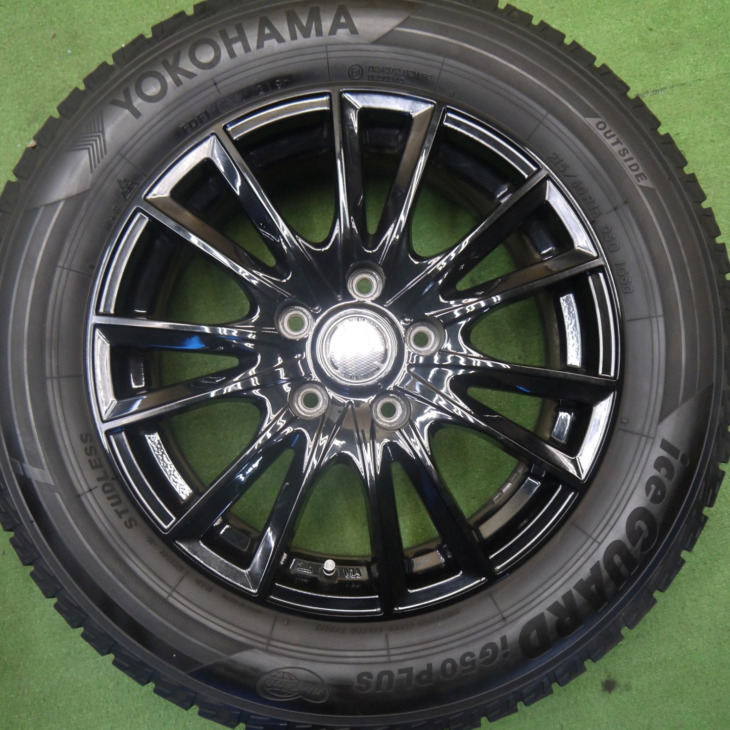 バリ溝！キレイ！8.5分★スタッドレス 215/60R16 ヨコハマ アイスガード iG50 プラス LeyBahn GBX レイバーン 16インチ PCD114.3/5H★6040602Hス