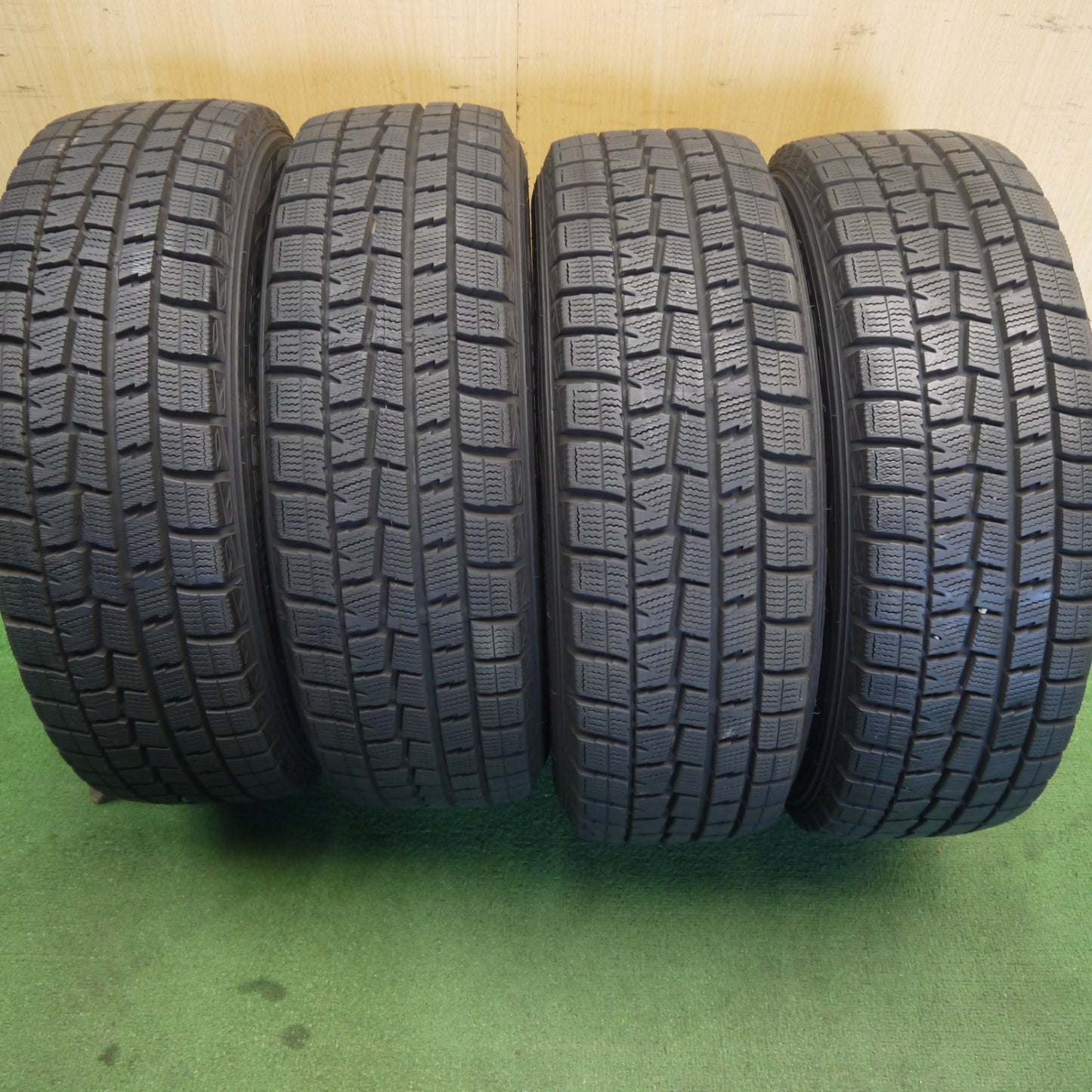 バリ溝！キレイ！9.5分◎FIAT フィアット 500 TARGA AGA 500 175/65R14 スタッドレス ダンロップ ウインターマックス WM01 14インチ PCD98/4H◎6071504Hス
