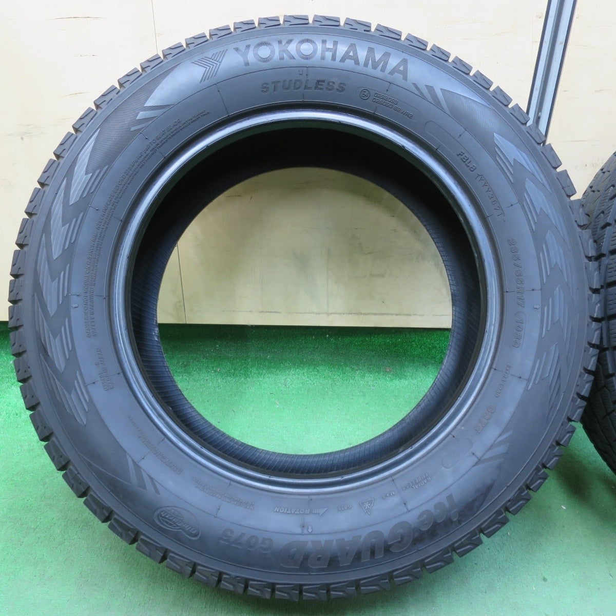 バリ溝！21年！9.5分★スタッドレス 235/65R17 ヨコハマ アイスガード G075 タイヤ 17インチ アウトランダー エクストレイル ボルボ等★5011002イスタ