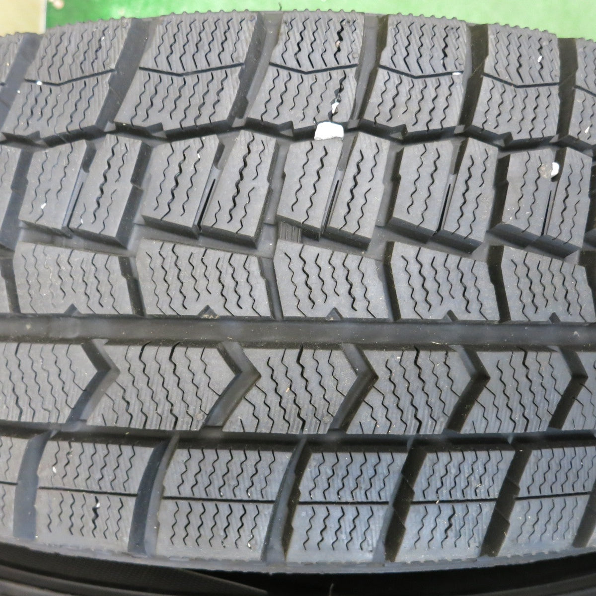 バリ溝！23年！キレイ！9.5分以上◎スタッドレス 195/60R17 ダンロップ ウインターマックス WM02 ravrion RS01 ラブリオン 17インチ PCD114.3/5H◎6070510HAス