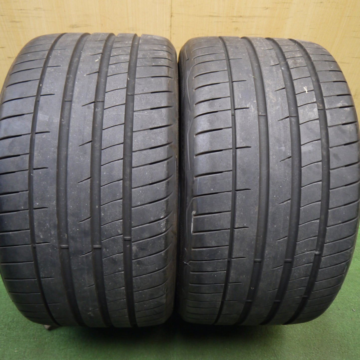 バリ溝！22年！9分！2本★305/30R20 グッドイヤー イーグル F1 SuperSport タイヤ 20インチ ポルシェ 911 フェラーリ 488 等★6032501Hノタ