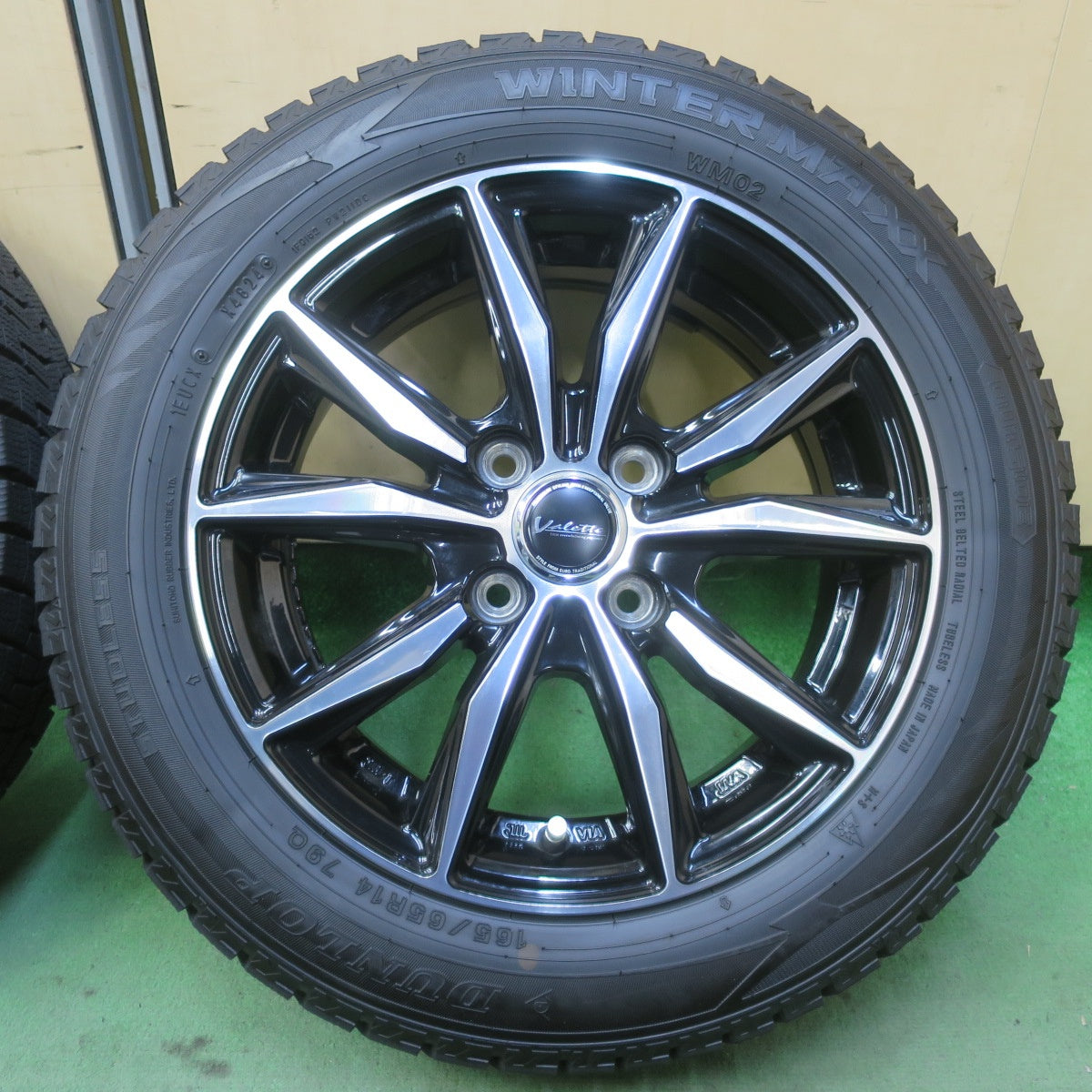 ほぼ未使用！23年！キレイ◎スタッドレス 165/65R14 ダンロップ ウインターマックス WM02 Valette ヴァレット 14インチ PCD100/4H◎6080706イス