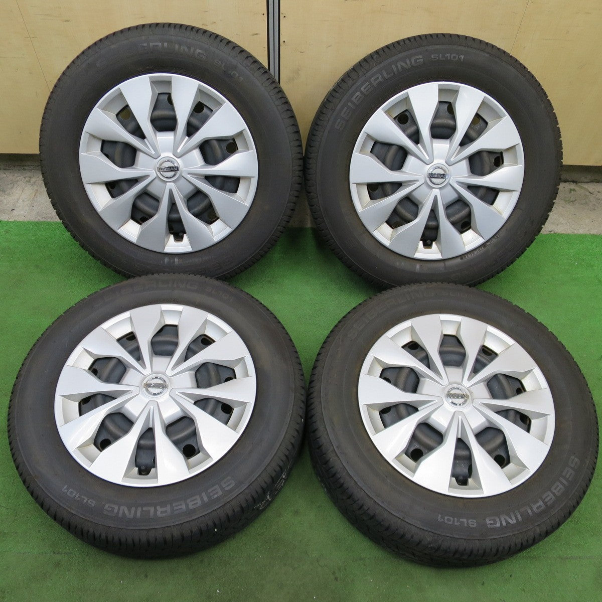 バリ溝！24年！8.5分★日産 C27 セレナ 純正 スチール 195/65R15 セイバーリング SL101 15インチ PCD114.3/5H★6022102ナノ