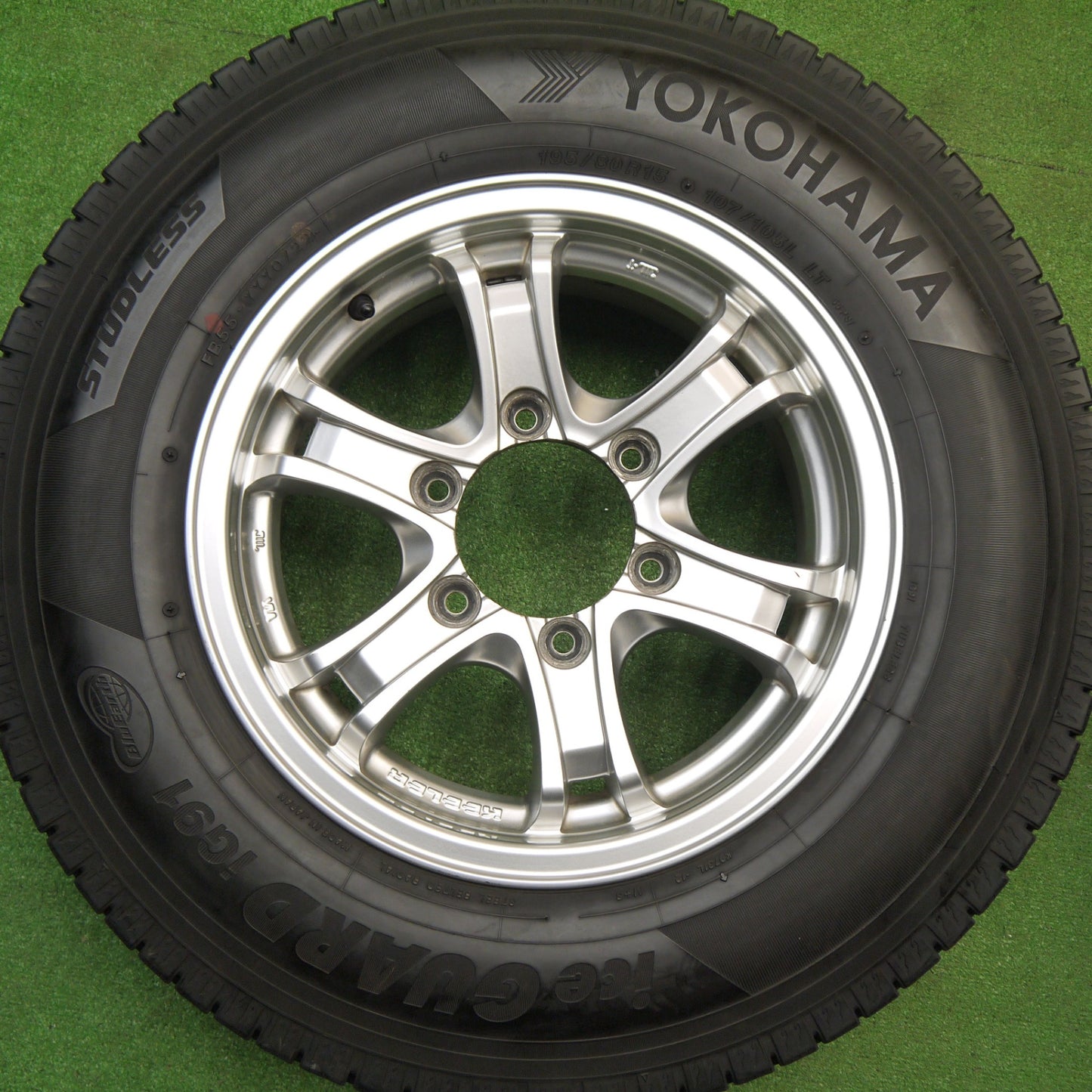 バリ溝！22年！キレイ！8.5分★KEELER 195/80R15 107/105L スタッドレス ヨコハマ アイスガード iG91 キーラー 15インチ PCD139.7/6H★5110507Hス