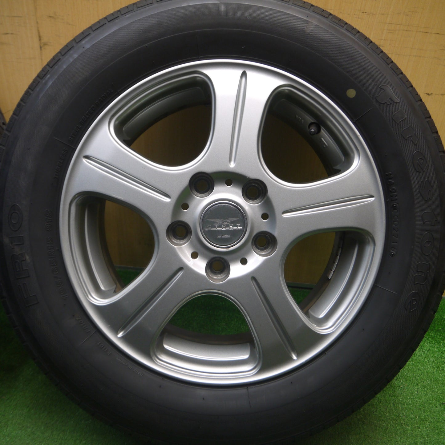 [送料無料] 4本価格★WORK STEEZ 195/65R15 ファイアストン FR10 ワーク スティーズ 15インチ PCD114.3/5H★5020709Hノ